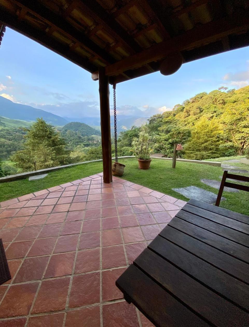 Pousada Varandas Da Mantiqueira Sao Francisco Xavier Ruang foto
